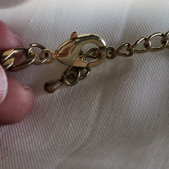 Orange and white necklace - Picture 4 of 6